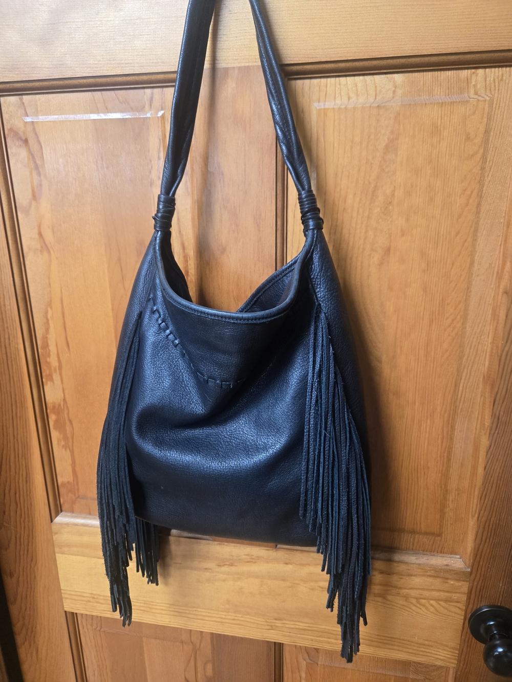 Fringed Leather Hobo Shoulder Bag - Black
